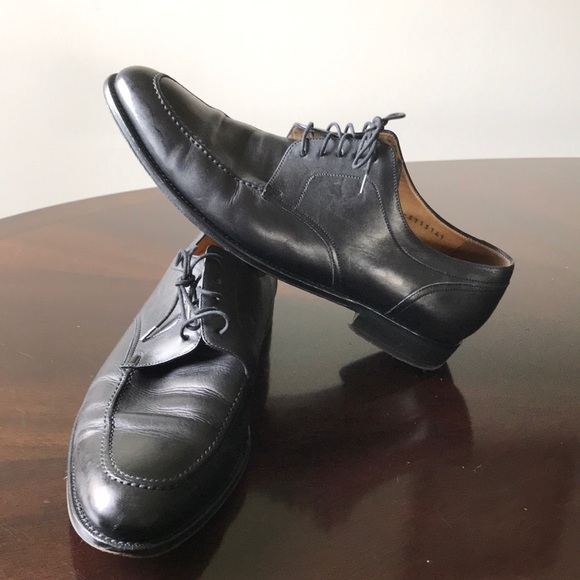 Gently used Cole Haan Collection NikeAir 10 Oxford main image 4